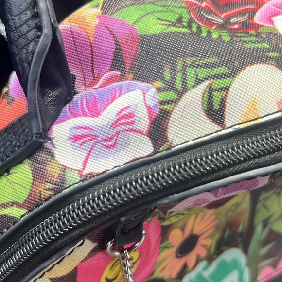 Alice in Wonderland mini backpack - Picture 4 of 6